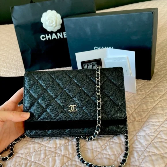 Channel caviar leather woc bag(with receipt) - Picture 2 of 5